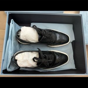 Prada platform loafer size 6 in black